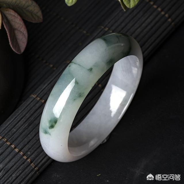 中国玉文化的起源,翡翠文化的起源地是哪里？