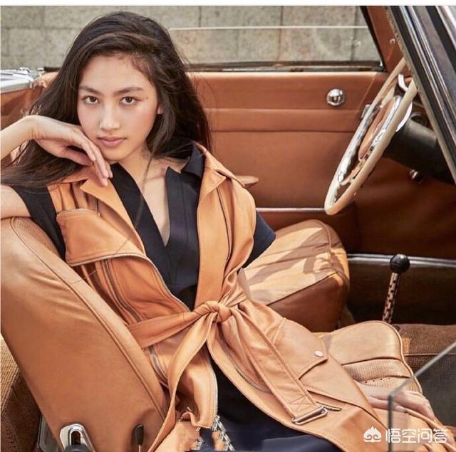 任晴佳:任达华14岁女儿有哪些穿搭可以借鉴的