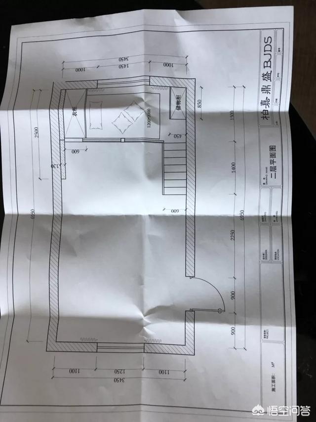 超钢女雪拉插画:小户型怎样装修才能提升入住质量？