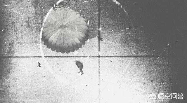 武汉空战:战争中禁止杀跳伞的飞行员，为啥可以杀坦克驾驶员？