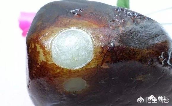 和田玉是透好还是不透好,白玉是不透明的好还是半透明的好？