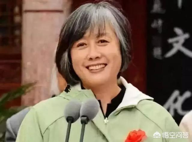 美名厨节目遭停播:曾经风靡一时的央视曲艺栏目《曲苑杂坛》，是什么原因导致停播了