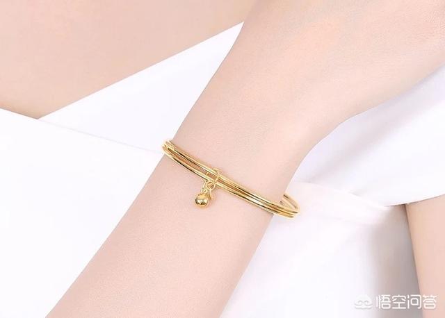 买金手镯圆的好扁的好,黄金手镯和翡翠手镯哪个好？