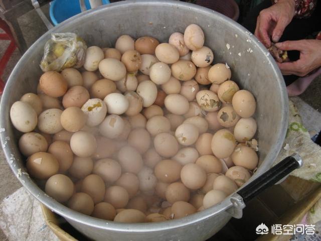 热沃当怪兽:活珠子(毛蛋)，吃过的来报到，说下你的感受？