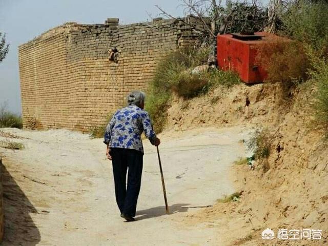 我把妈妈操得大喊大叫:我经常吼我妈，很后悔，怎么办？