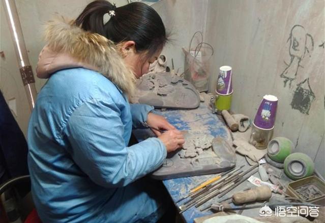 奇石上抹什么油最好,怎样令石头光亮，像浸过水一样？