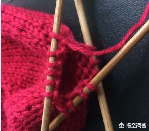 编织帽子:图片里的帽子是怎样编织的呢？