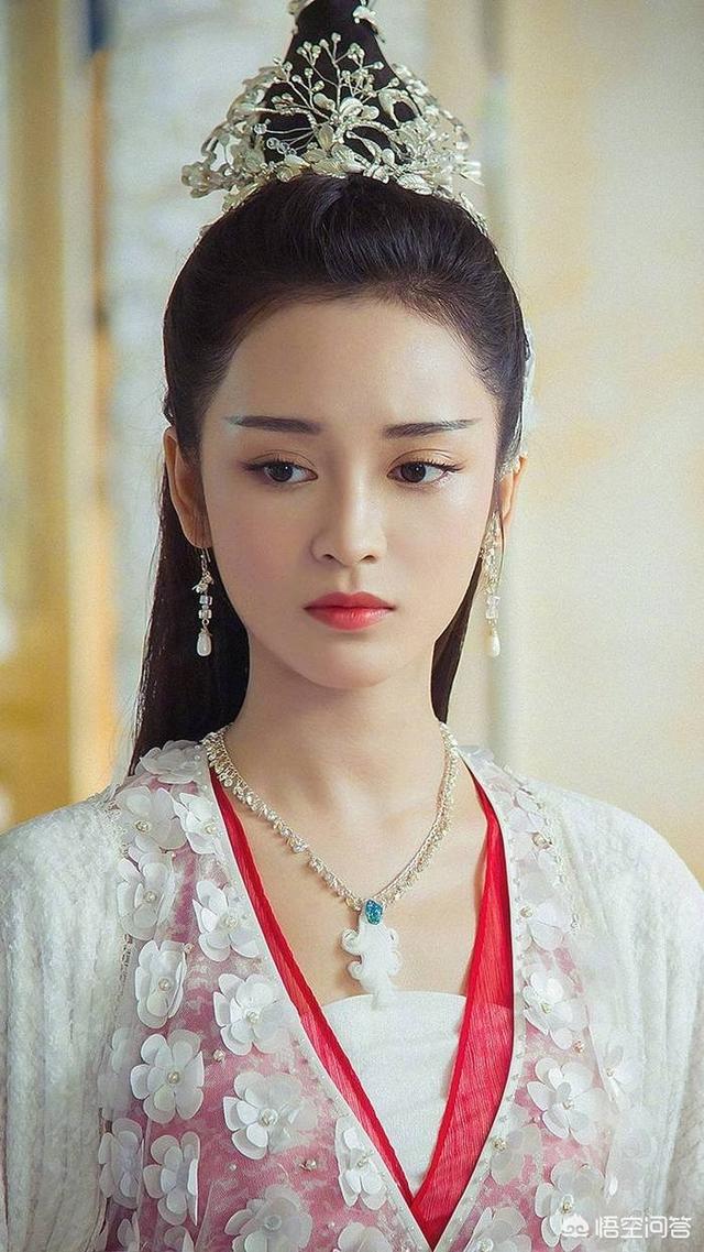 杨幂第一个老公是谁:哪些曾经签约杨幂公司的艺人都离开了