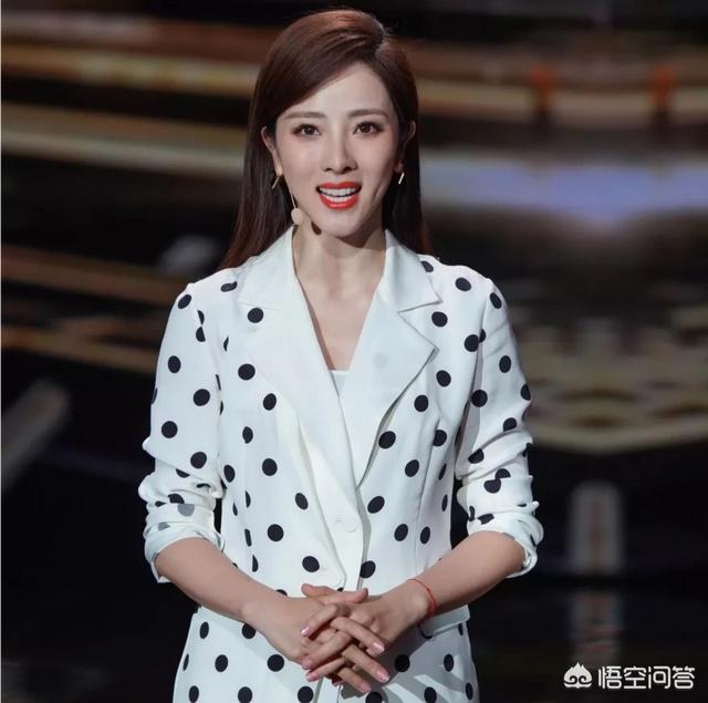 董卿李思思:如何评价李思思的主持功力？