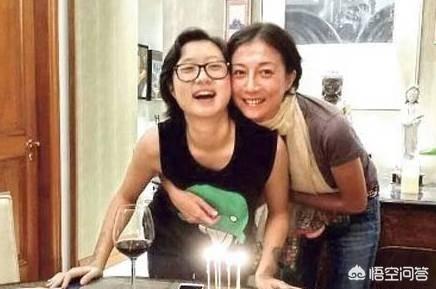 成龙妻子:你觉得成龙要不要认女儿？