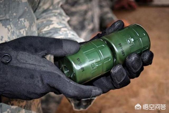 雷管的结构和引爆原理雷管是引爆炸药的爆炸装置,分为火雷管,电雷管