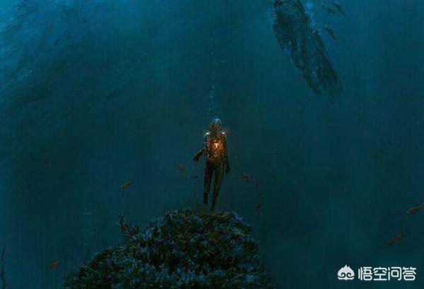 海底一万米吓疯潜水员，海底一万米到底有多恐怖？