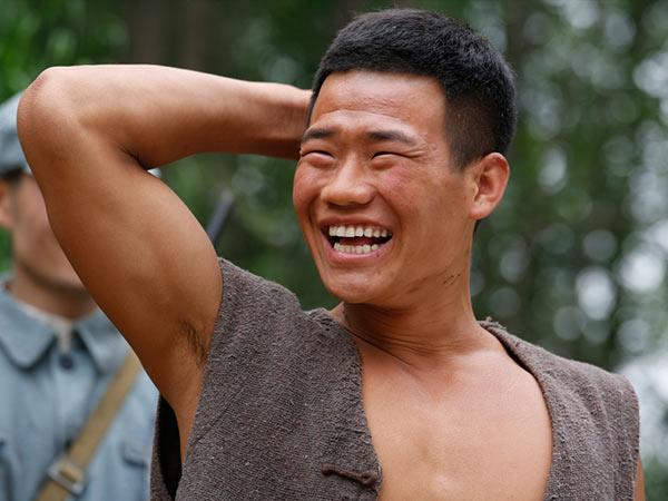 饰演《小兵张嘎》中嘎子结婚了?他的老婆是谁?