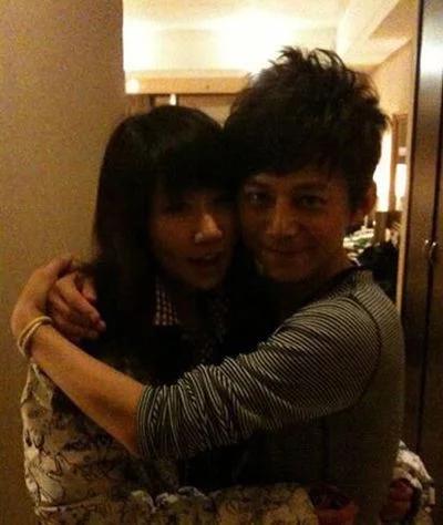 何炅赵丽颖:离婚后的赵丽颖和单身的何炅，会有故事发生吗？