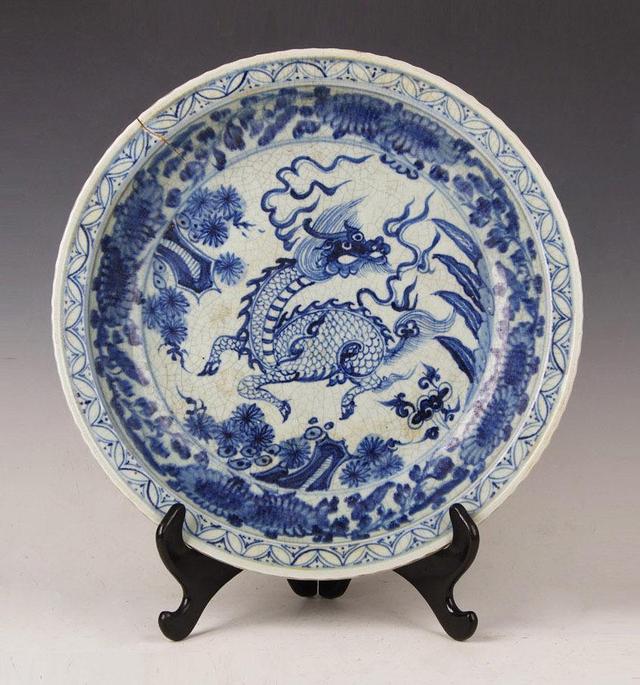 头条问答 - 明代青花麒麟纹瓷器有什么特点?(3个回答)