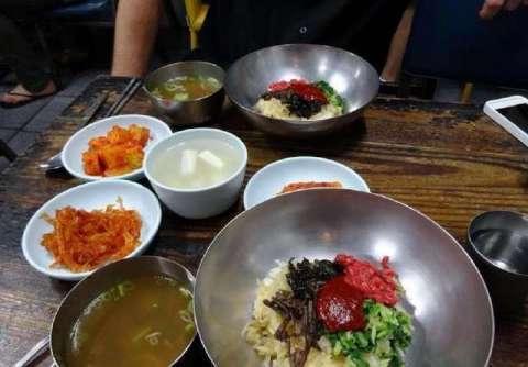 韩国人有多钟爱拉面，韩国真实的饮食文化是怎样的，和电视上的反差真的很大吗