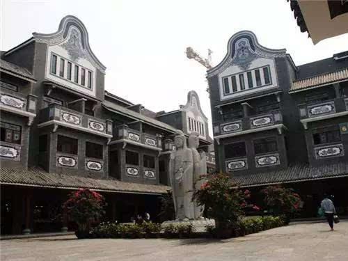 想做翡翠生意需要准备什么,我想做玉器生意怎样起步呢？