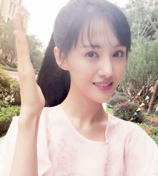 郑爽老公是谁现在的:郑爽现在有没有男朋友啊？
