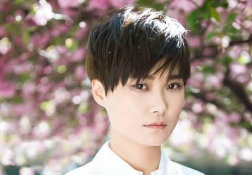 少时黑海:为什么少女时代会成为韩国的国家名片？