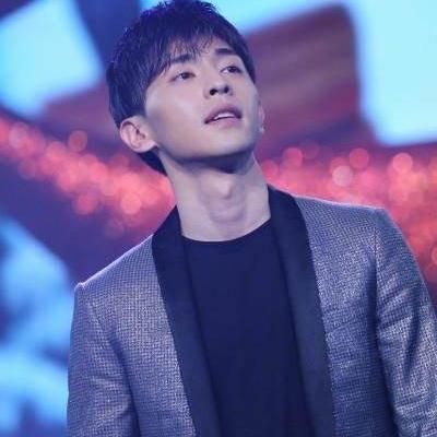 欢乐颂2谢童唱的歌:欢乐颂里，谢童在酒吧唱的歌是什么