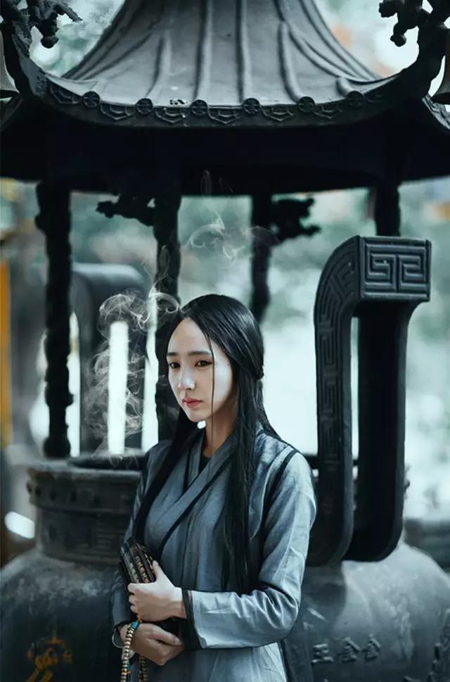远离负能量的人,为什么要远离负能量的人？