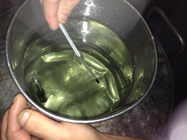 灵异事件簿vol酷我:新蒸馏出来的白酒可以喝吗？