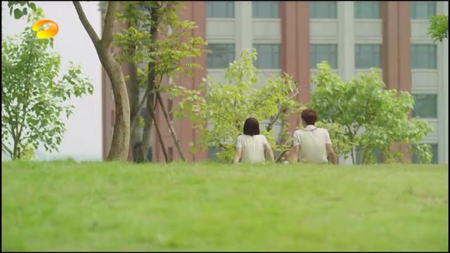陆之昂:《夏至未至》中陆之昂喜欢谁？