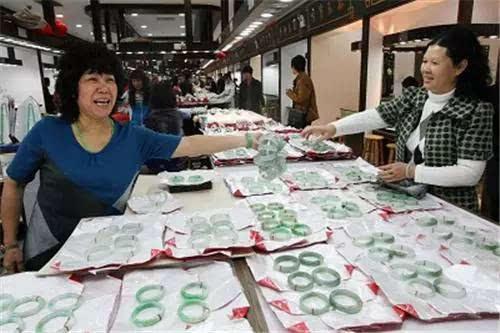想做翡翠生意需要准备什么,我想做玉器生意怎样起步呢？