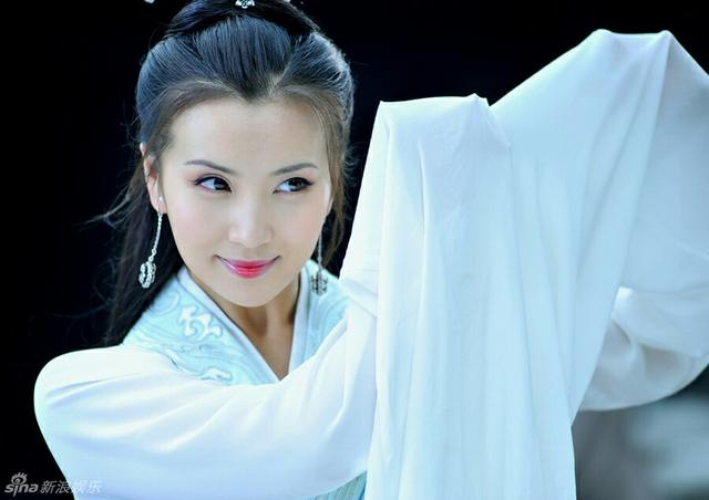 姚芊羽图片:莫名其妙就不再红了的女明星，你觉得都有谁？