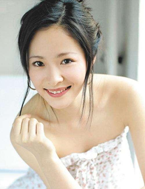 浙江卫视女主播梁薇:著名主持人李咏早逝引热议，你怎么看？