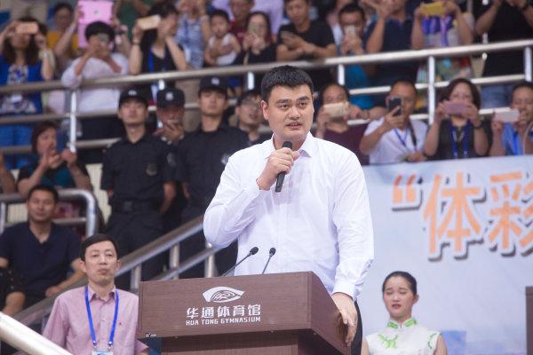 刘翔的身高:刘翔与姚明在中国乃至世界的体育史上，谁的成就更高？