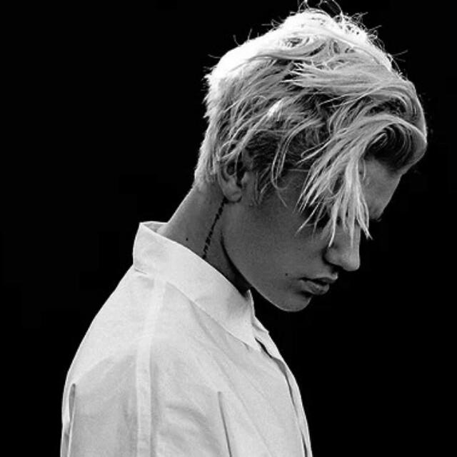 justin bieber吸奶门:如何评价Justin Bieber的相貌？