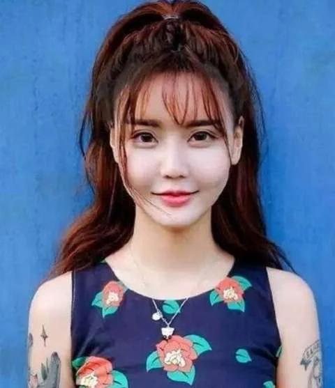韩安冉之前的样子:还记得昔日的武大校花樱花女神黄灿灿吗，现在发展怎么样？