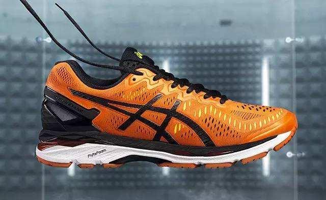 asics哪一款踩屎感最强啊,asics各种顶级款能详细的说明一下吗？谢谢？
