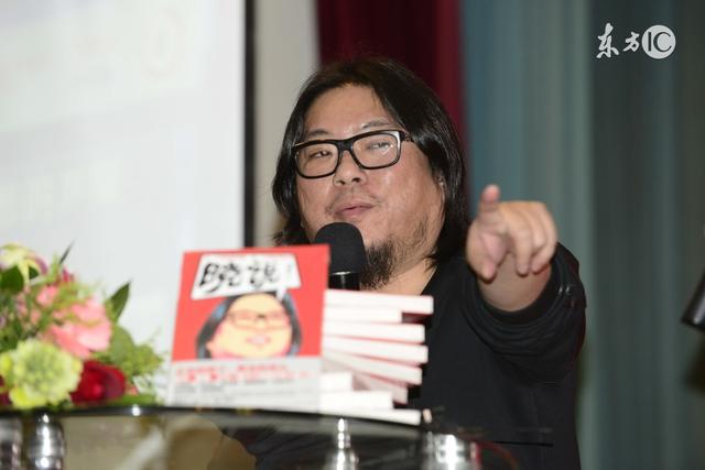 胡歌否认修读导演:胡歌面试飚英文，演艺圈谁能本色出演学霸