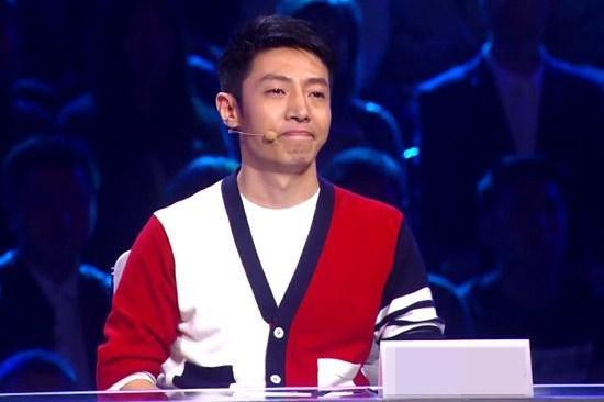胡歌否认修读导演:胡歌面试飚英文，演艺圈谁能本色出演学霸