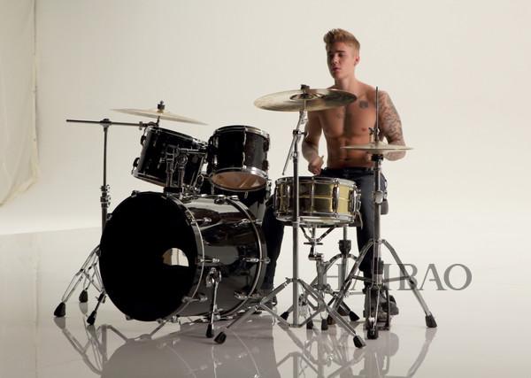 justin bieber吸奶门:如何评价Justin Bieber的相貌？