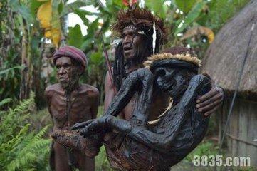 白银杀人狂:4000年前杀死一个人，推算到现在地球上会少几个人？