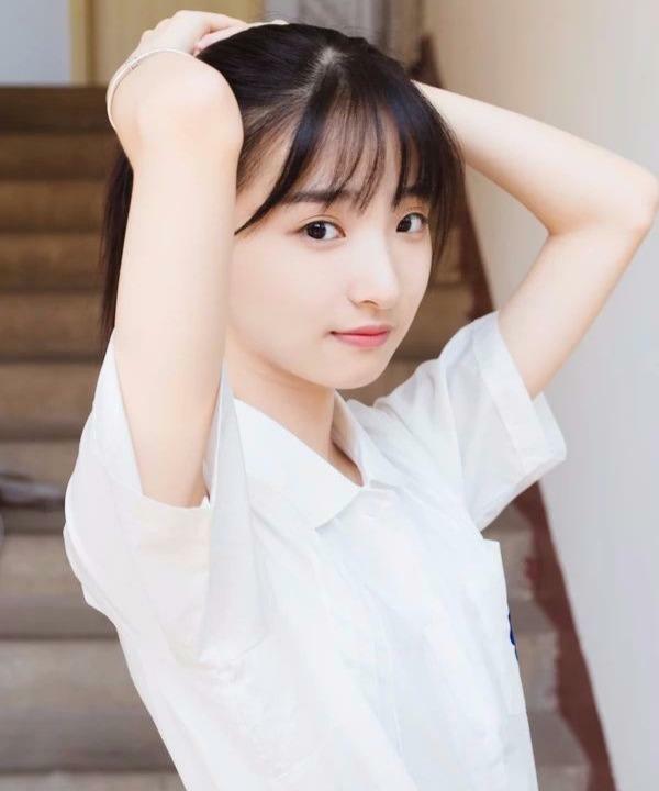 周鸿祎简介:周鸿祎、雷军、黄章和罗永浩谁才是真正认真做手机的人？
