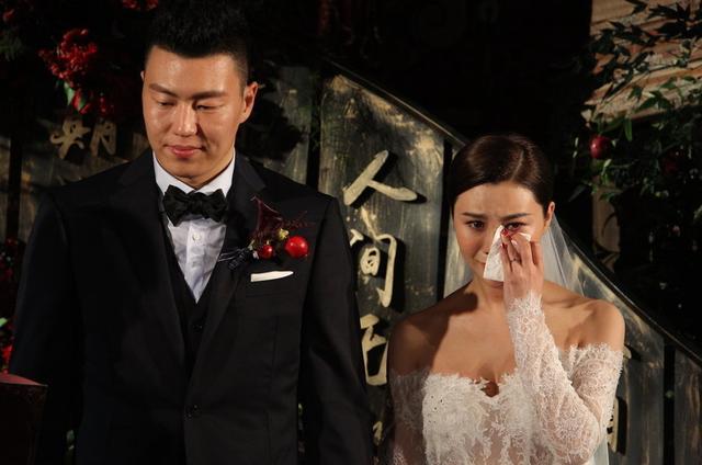 胡梦媛泳装:CBA球员中谁的老婆\女友最漂亮？