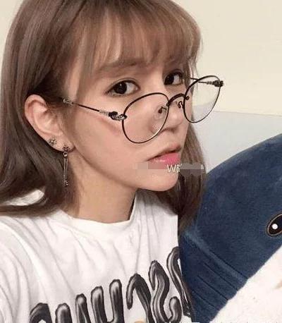 韩安冉之前的样子:还记得昔日的武大校花樱花女神黄灿灿吗，现在发展怎么样？