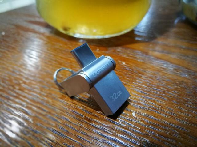 潘霜霜第三波照片:手机相册里面照片多太占内存，但又不想删掉，该怎么办