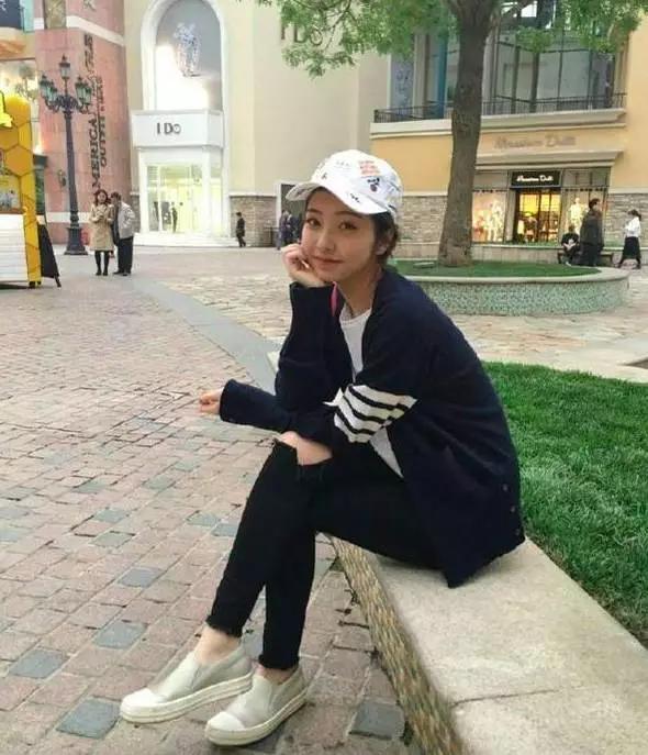 王思聪女伴曝光:王思聪交往过很多女孩，这些女孩们为什么不使手段给他生个孩子