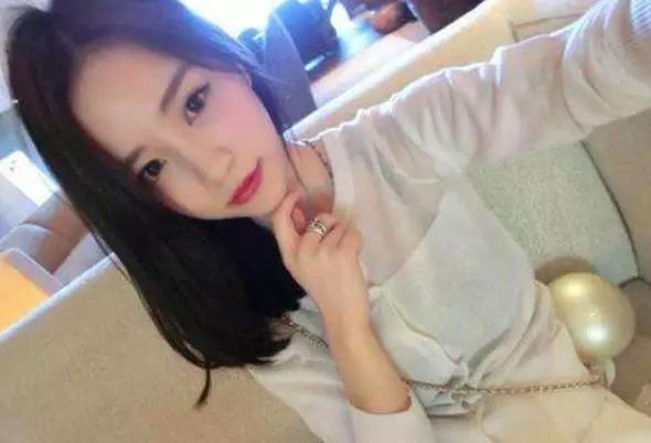 王思聪女伴曝光:王思聪交往过很多女孩，这些女孩们为什么不使手段给他生个孩子
