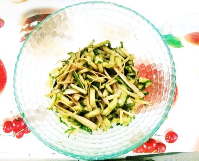 (牛蒡的功效与用法)牛蒡的功效与作用禁忌。如何正确健康的食用牛蒡?