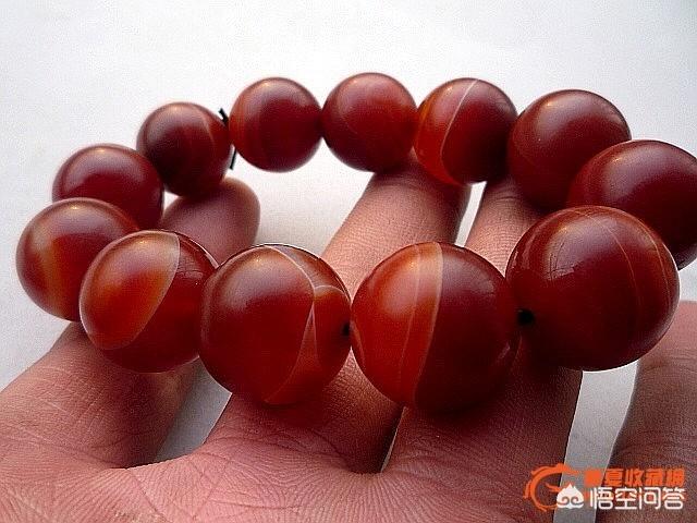 玉石怎样保养才会更水润,如何佩戴保养南红玛瑙才会越来越亮？
