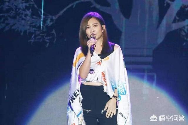 孙燕姿庆结婚十周年:和老公结婚10年了，孩子出生后就没有性生活，要离婚过分吗