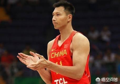 王仕鹏老婆:韩德君被骂，妻子回怼网友，小胡赵睿机场送拥抱，你怎么看
