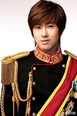 郑允浩:怎么评价东方神起的队长郑允浩