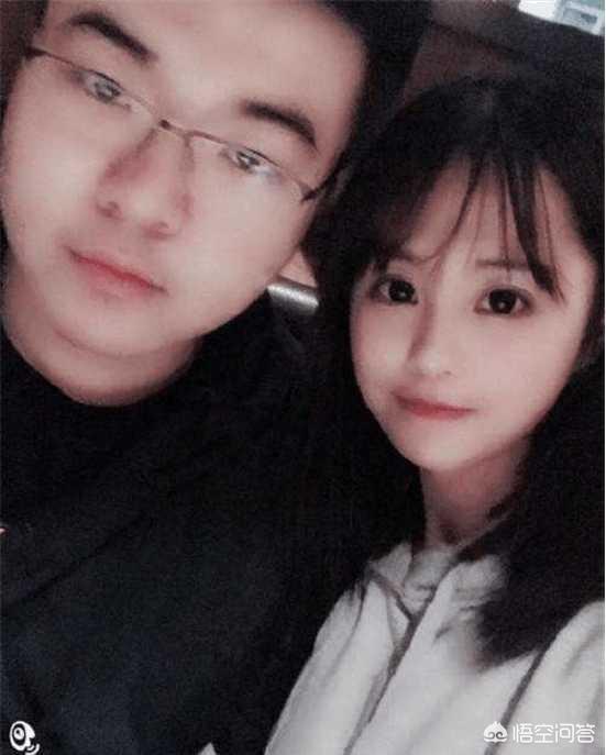 S1小组赛首日：省队AQH强势领跑,王欣归队,4AM低迷垫底,如何点评？